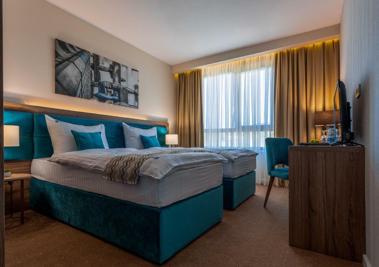 Hotel Nais Ni Exteriör bild